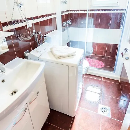 Prázdninový dům Holiday House Anisa